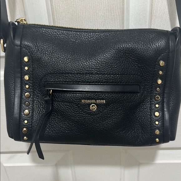 Michael Kors Handbags - Michael Kors Black Leather Crossbody Bag
